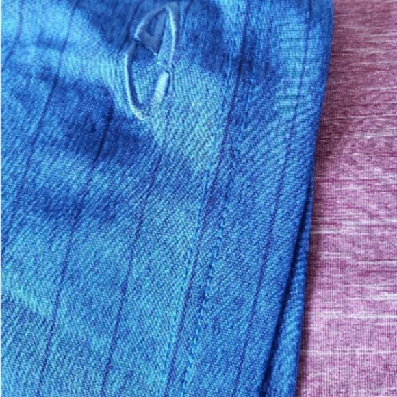 Mens Polo Shirt XL 100% Polyester Blue with thin black stripes - Picture 6 of 7